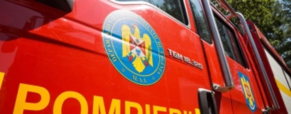 Incendiu la fosta rafinărie Astra: reziduuri petroliere au luat foc